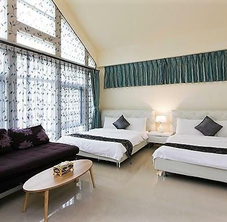 Bear Giant Castle Apartment Hualien City Exterior photo