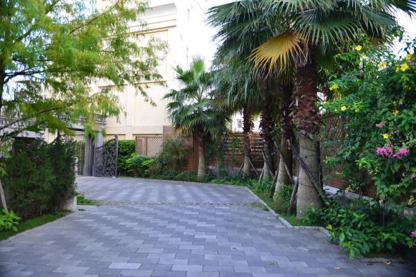 Bear Giant Castle Apartment Hualien City Exterior photo