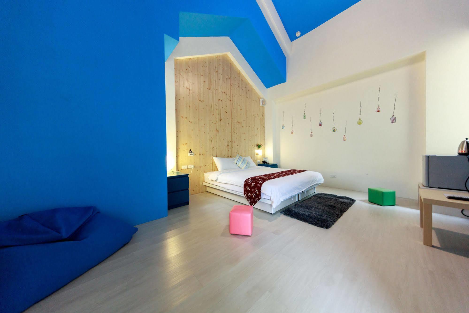 Bear Giant Castle Apartment Hualien City Exterior photo