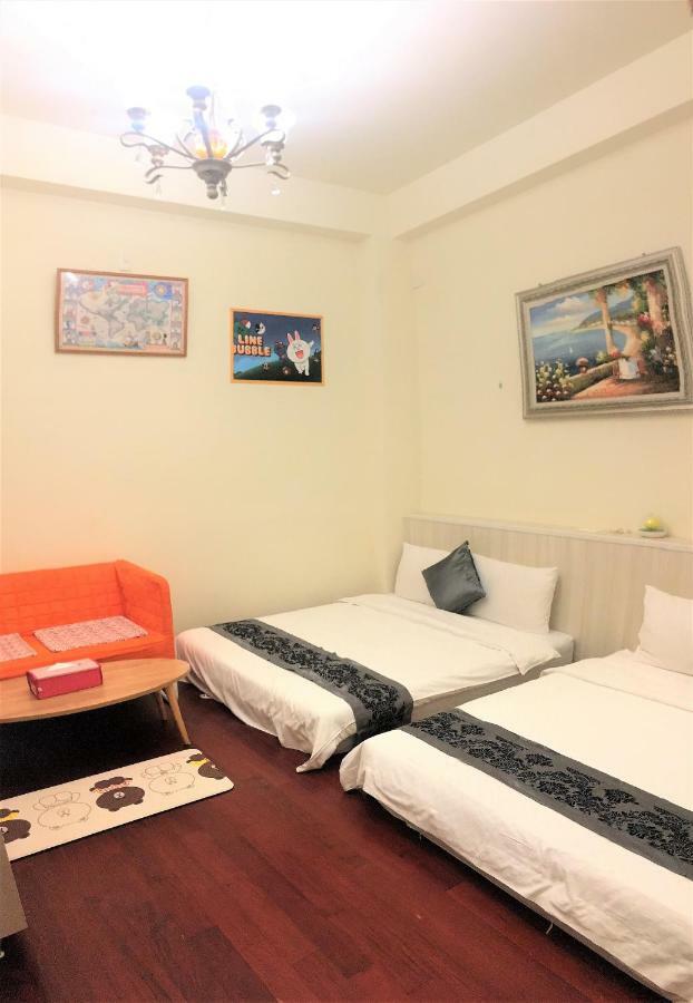 Bear Giant Castle Apartment Hualien City Exterior photo