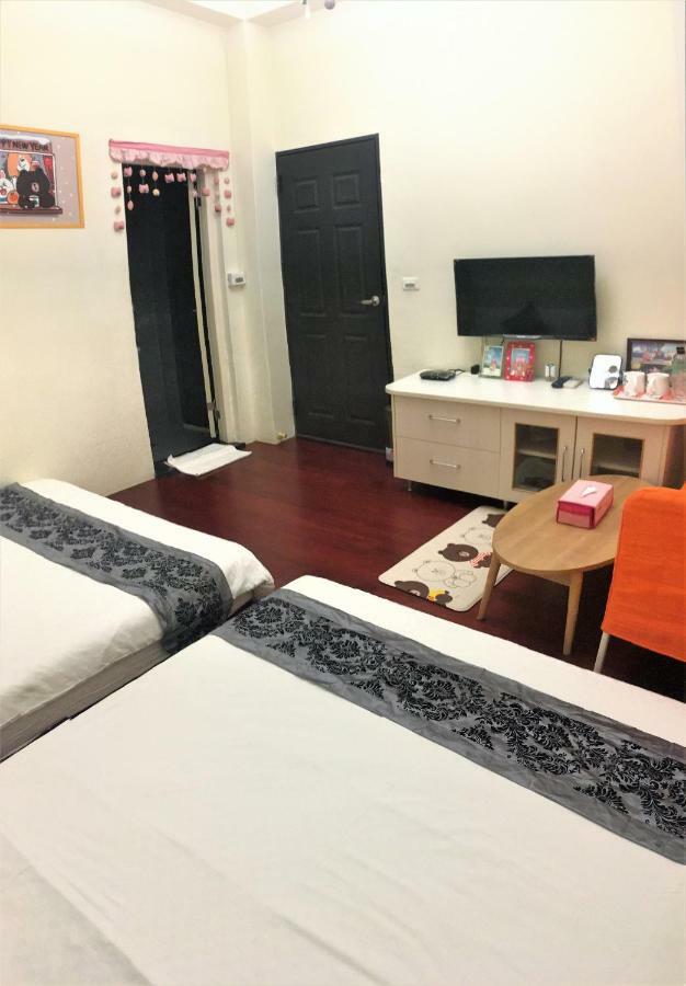 Bear Giant Castle Apartment Hualien City Exterior photo